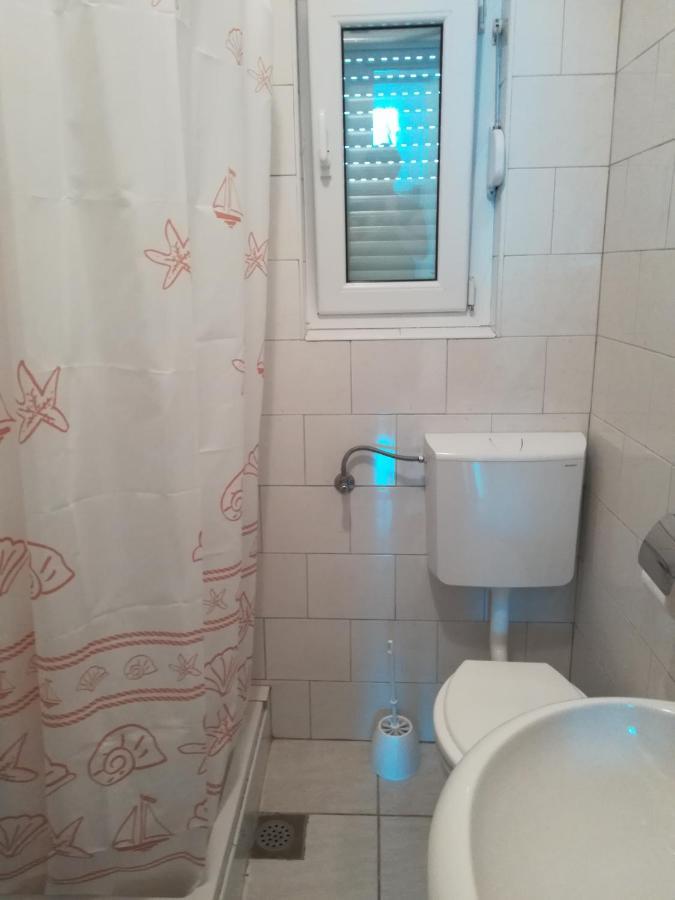 Apartman Volarevic Donji Karin Экстерьер фото