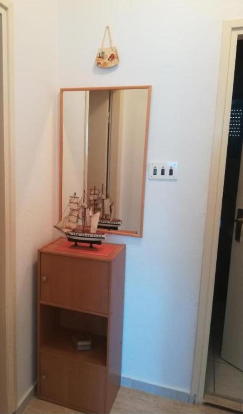 Apartman Volarevic Donji Karin Экстерьер фото